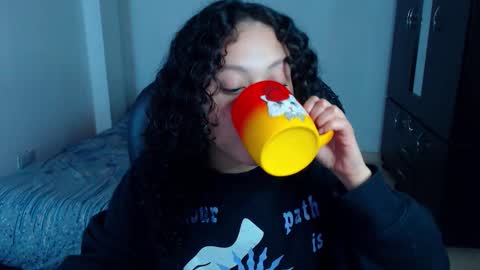 Snapshot of freud_x_louise1 chatting on 10.06.25 Louise  online show from 10.06.25