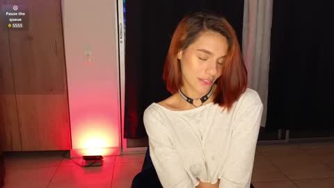 Snapshot of freya_moon chatting on 03.04.25 online show from 03.04.25