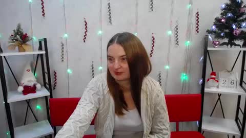 Snapshot of freyadak chatting on 12.27.24 FreyaDak online show from 12.27.24