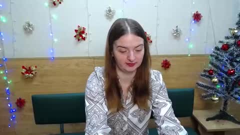 Snapshot of freyadak chatting on 01.18.25 FreyaDak online show from 01.18.25