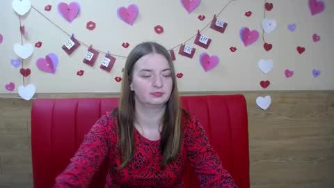 Snapshot of freyadak chatting on 01.28.25 FreyaDak online show from 01.28.25