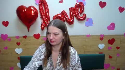 Snapshot of freyadak chatting on 02.08.25 FreyaDak online show from 02.08.25