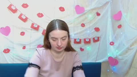 Snapshot of freyadak chatting on 02.18.25 FreyaDak online show from 02.18.25