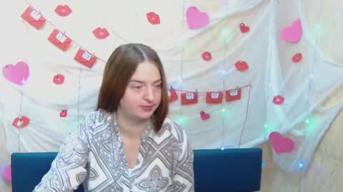 Snapshot of freyadak chatting on 03.02.25 FreyaDak online show from 03.02.25