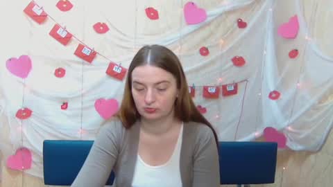 Snapshot of freyadak chatting on 03.09.25 FreyaDak online show from 03.09.25