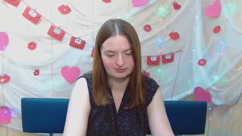 Snapshot of freyadak chatting on 03.10.25 FreyaDak online show from 03.10.25