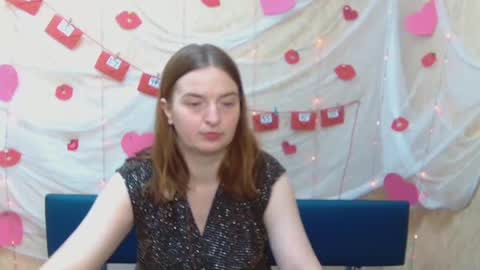 Snapshot of freyadak chatting on 03.11.25 FreyaDak online show from 03.11.25