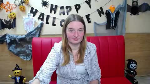 Snapshot of freyadak chatting on 11.03.25 FreyaDak online show from 11.03.25