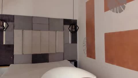  ALIS AND ALEX  online show from 11.30.25