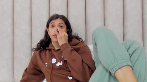 Snapshot of freyamoller_ chatting on 02.14.26 FreyaMoller online show from 02.14.26