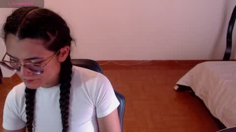 freyarouge online show from 04.20.26