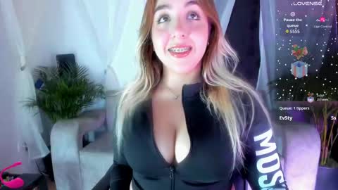 aura online show from 09.22.25