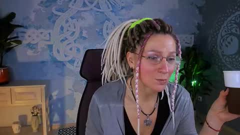 Frida Tander online show from 02.07.26