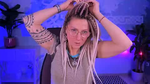 Frida Tander online show from 02.18.26