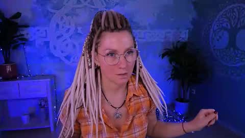 Frida Tander online show from 03.26.26