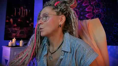 Snapshot of fridatander chatting on 06.08.26 Frida Tander online show from 06.08.26