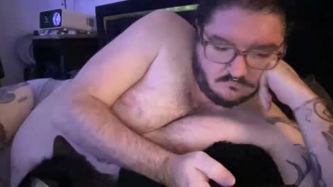 Snapshot of frnicola chatting on 09.15.25 F. online show from 09.15.25