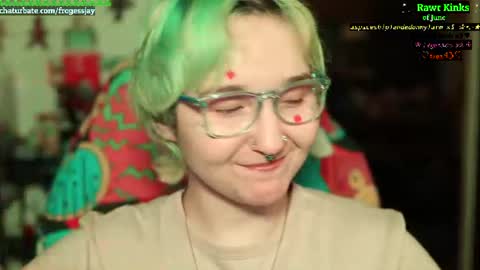 Snapshot of frogessjay chatting on 06.24.26 Jaywise Frogfoot online show from 06.24.26