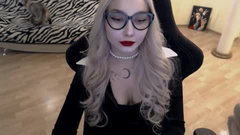 Lilith online show from 09.12.25