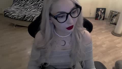 Lilith online show from 10.12.25