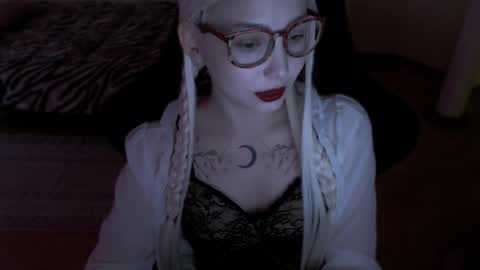 Snapshot of fromsun_forsoul chatting on 05.13.26 Lilith online show from 05.13.26