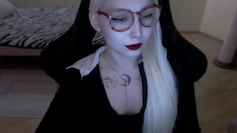 Snapshot of fromsun_forsoul chatting on 05.31.26 Lilith online show from 05.31.26