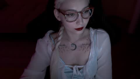 Snapshot of fromsun_forsoul chatting on 06.15.26 Lilith online show from 06.15.26