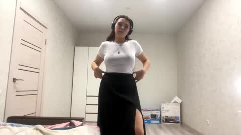 Emily online show from 09.08.25