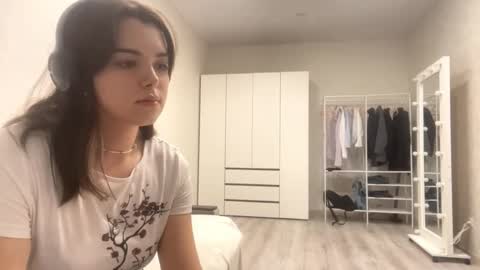 Emily online show from 10.02.25
