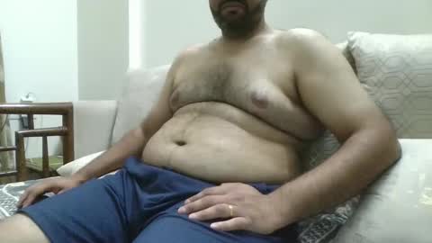 fruti loops  Bull online show from 02.02.25