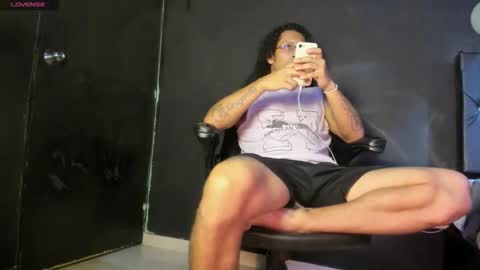 Snapshot of fuck_hardlove chatting on 05.18.26 Ricardodominic 1 MODELO INDEPENDIENTE online show from 05.18.26