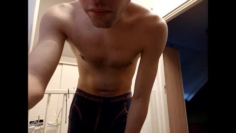 Snapshot of fuckdutchy1998 chatting on 01.18.26 fuckdutchy1998 online show from 01.18.26