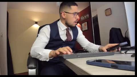 SERGIO THE SEX LAWYER online show from 12.20.25