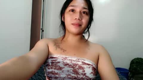 ITS ME CRYSTAL online show from 06.05.26