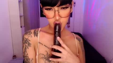Snapshot of fuckingprincessanna chatting on 06.19.26 Princess Anna online show from 06.19.26
