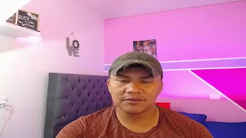 Snapshot of fuego_moro chatting on 06.18.26 FUEGO MORO online show from 06.18.26