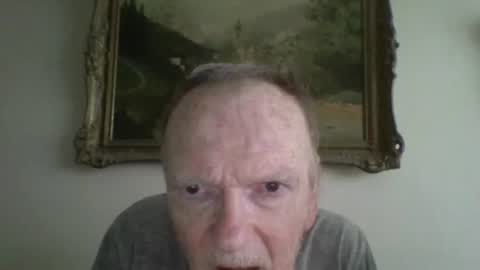 Snapshot of fufuforfunn chatting on 10.12.25 fufuforfunn online show from 10.12.25