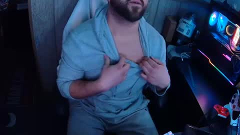 Snapshot of fufupop chatting on 02.26.25 fufupop online show from 02.26.25