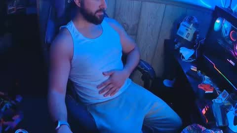 Snapshot of fufupop chatting on 10.27.25 fufupop online show from 10.27.25