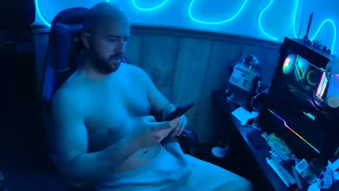 Snapshot of fufupop chatting on 11.23.25 fufupop online show from 11.23.25