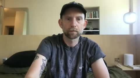 Snapshot of fugazixx chatting on 04.24.26 fugazixx online show from 04.24.26