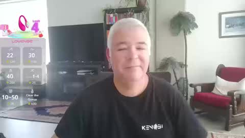 Snapshot of fullastars chatting on 10.14.25 fullastars online show from 10.14.25