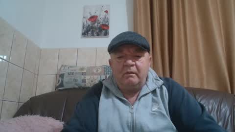 Snapshot of fullballs6 chatting on 12.20.24 fullballs6 online show from 12.20.24