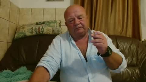 Snapshot of fullballs6 chatting on 09.10.25 fullballs6 online show from 09.10.25