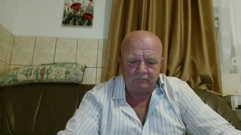 Snapshot of fullballs6 chatting on 09.20.25 fullballs6 online show from 09.20.25