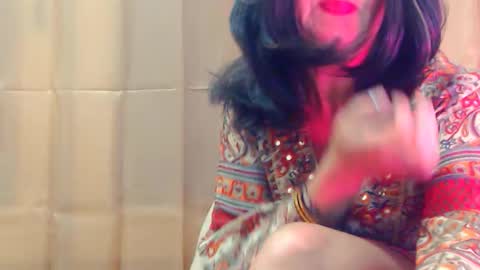 Snapshot of fun4tips chatting on 10.06.25 Fun4Tips online show from 10.06.25