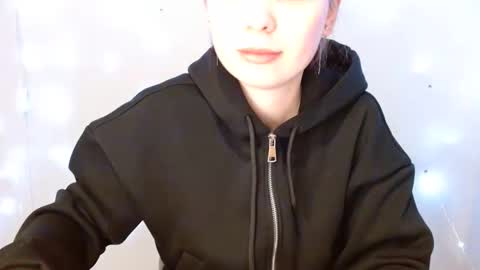 Emma online show from 12.22.25