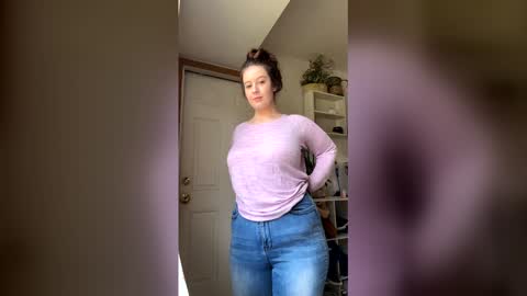 Linnys Palace online show from 03.24.26