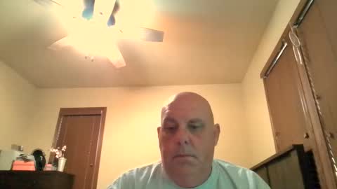 Snapshot of funguywi45 chatting on 05.14.26 funguywi45 online show from 05.14.26