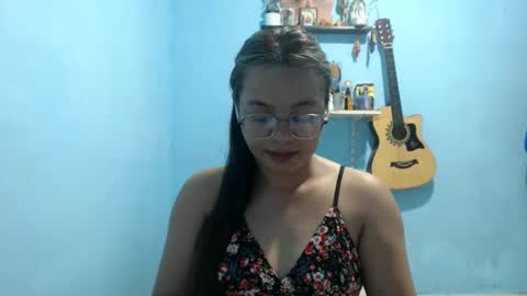 Snapshot of funluvnpinay4u chatting on 05.26.26 MAE online show from 05.26.26